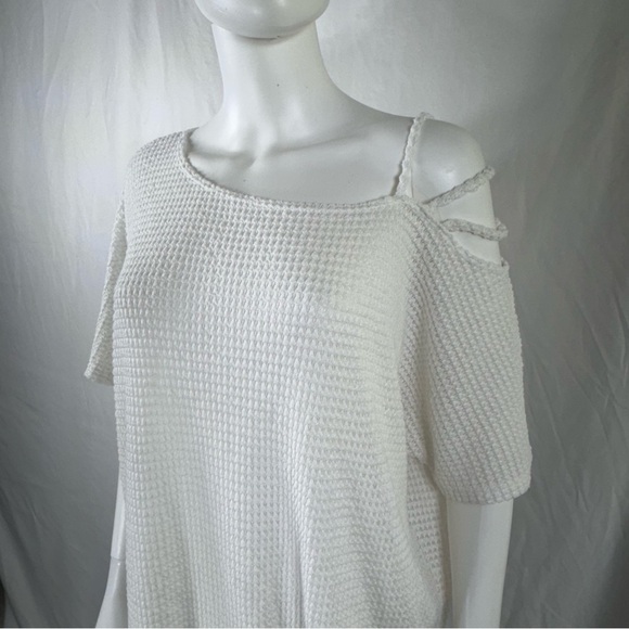 Lovely J Waffle Weave Asymmetrical Strappy Shoulder Tee - Picture 2 of 5
